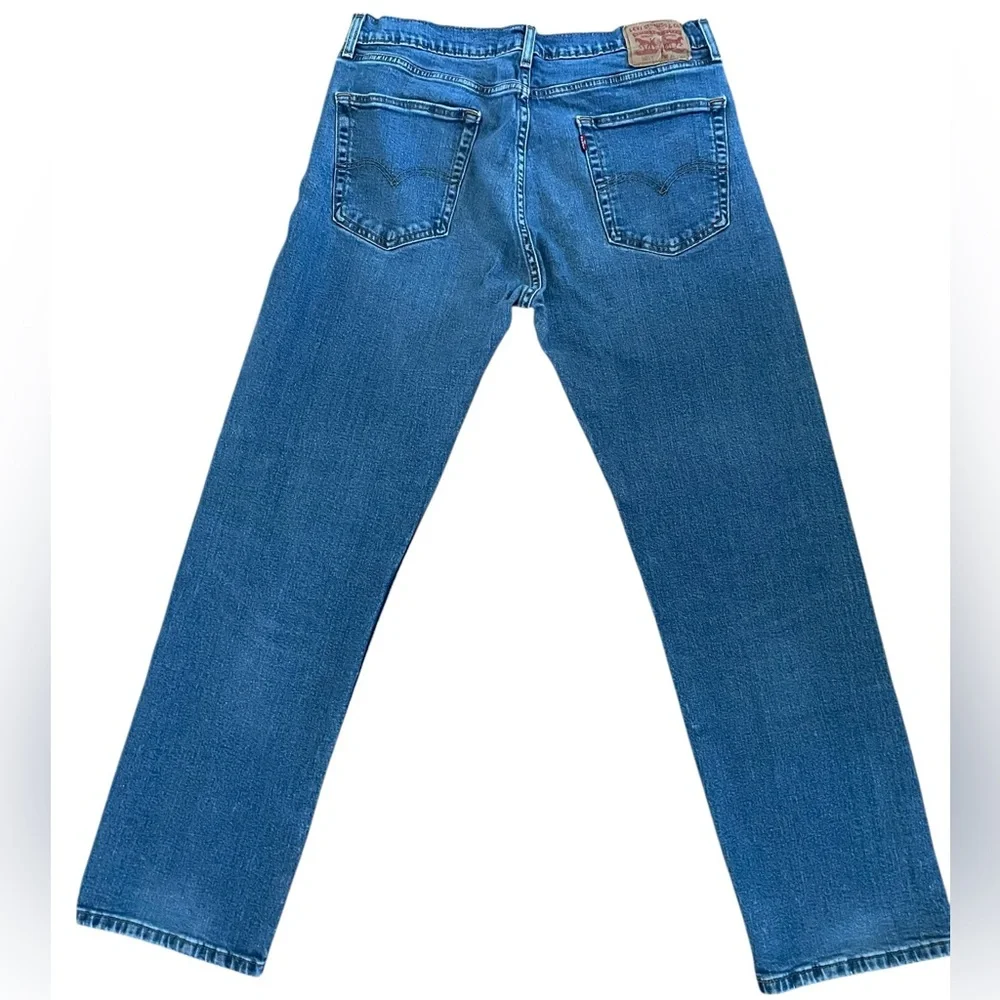 LEVI’S 505 BLUE DENIM JEANS Size 36 x 32 Straight Leg Medium Wash Western Fit